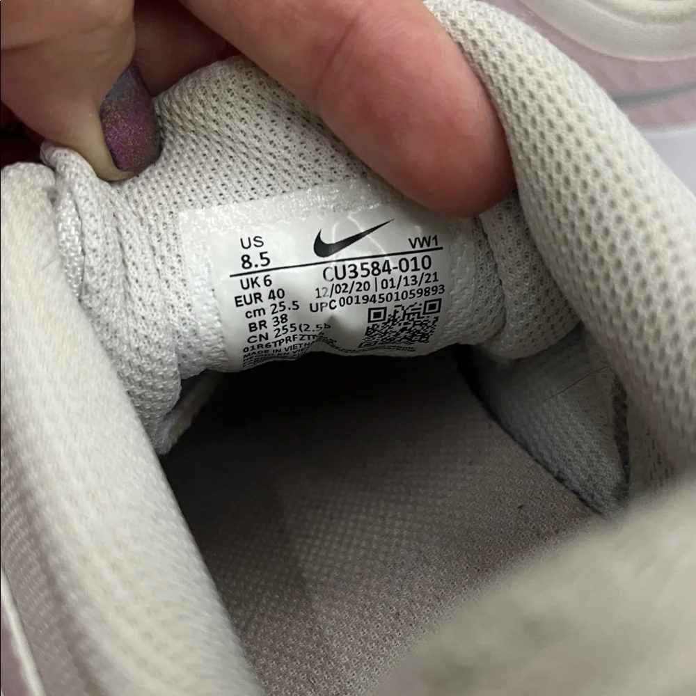 Nike Trainers Pink and White Sneakers